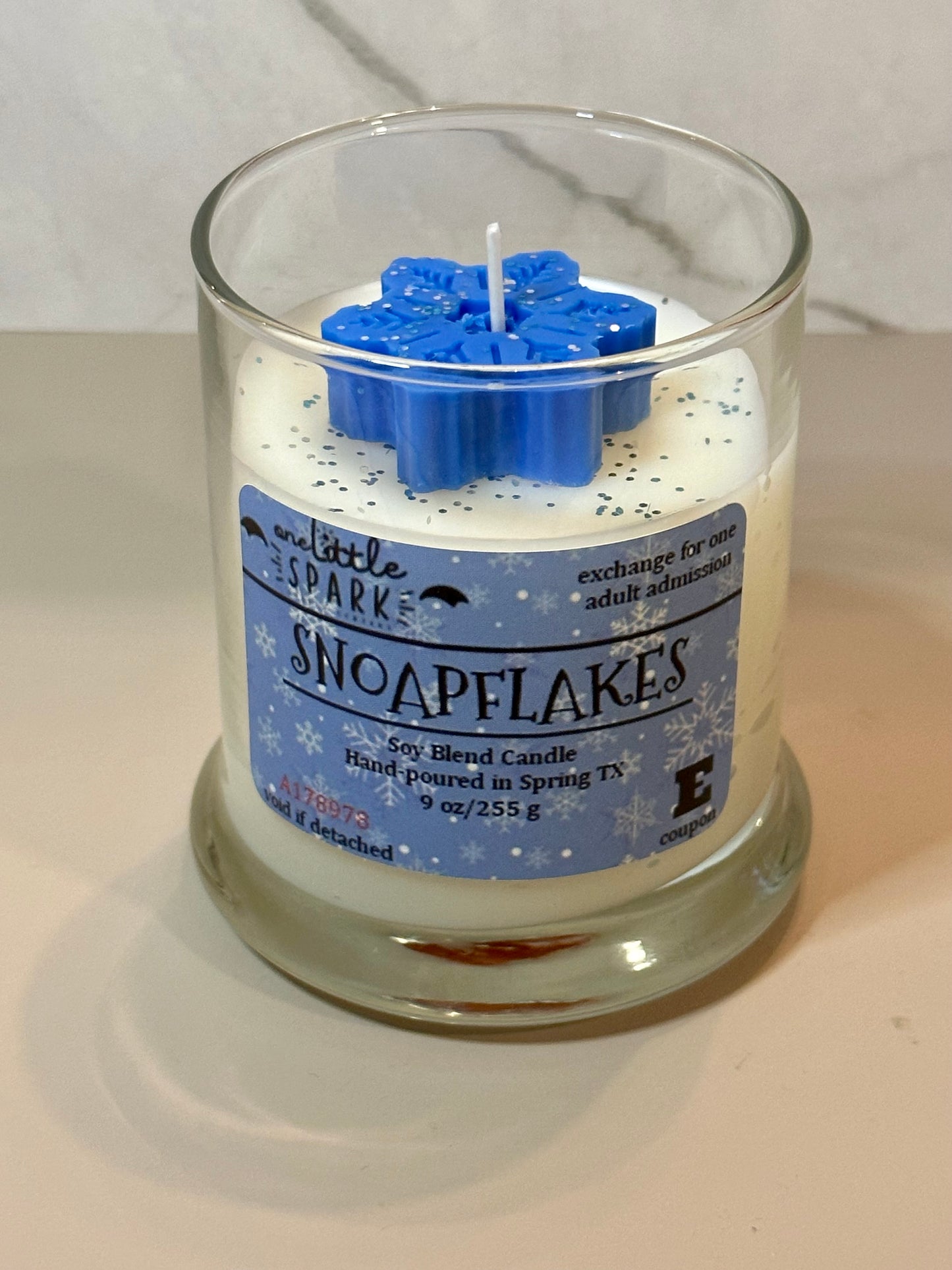 Snoapflakes Candle